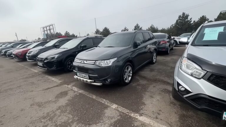 Блогер показал цены на популярные авто с пробегом в Алматы