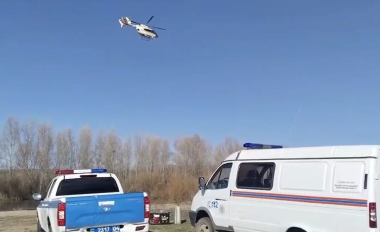 Вертолет, дроны и тепловизоры ищут пропавшего ребенка в Актюбинской области