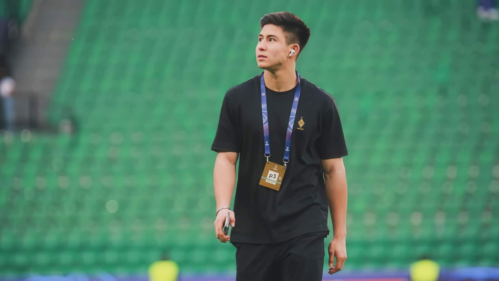 Уже этим летом Дастан Сатпаев станет игроком лондонского «Челси». Отец капитана «аристократов» Риса Джеймса будет лично готовить форварда к переходу в АПЛ.