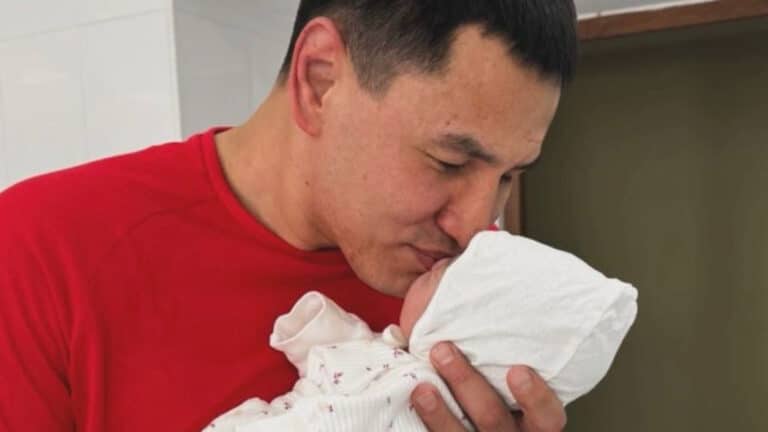 Боксшы Жанқош Тұраровтың төртінші қызы дүние есігін ашты