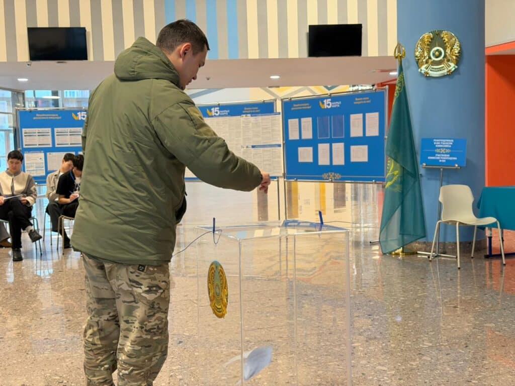 Референдумға алғаш болып келгендерге қандай сыйлық берілді