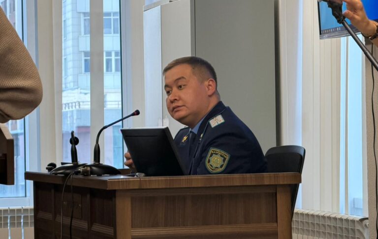 Жанабыловтар ісі: судья прокурорға ескерту жасады
