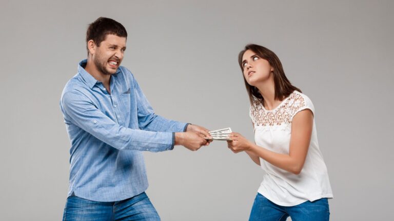 Дружба и деньги: как давать в долг, чтобы не потерять друга
