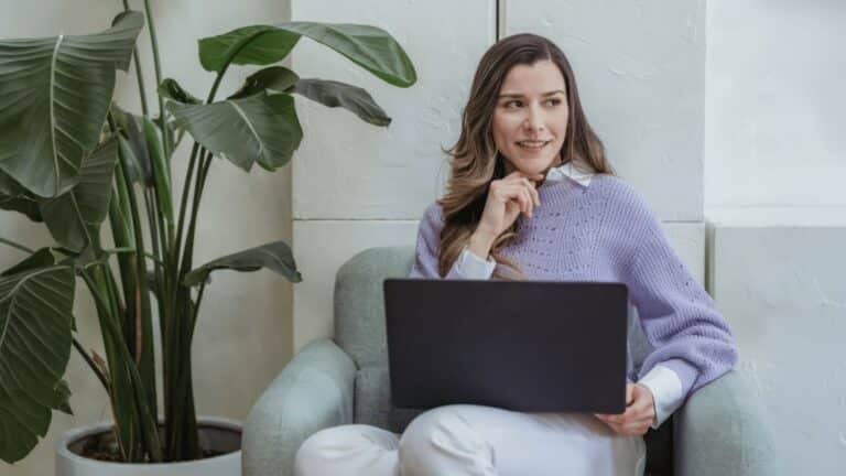 Новые правила фриланса: как в 2026 году работать ИП и самозанятым