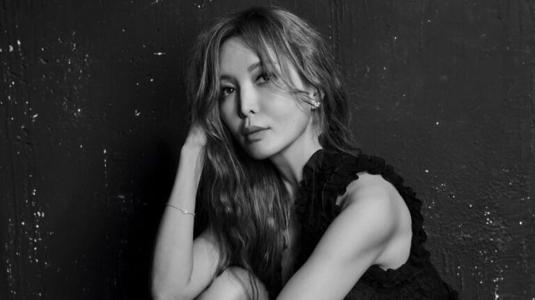 Нұрсұлтан Назарбаевтың екінші әйелі  фотосессия жасап, көзге түсті