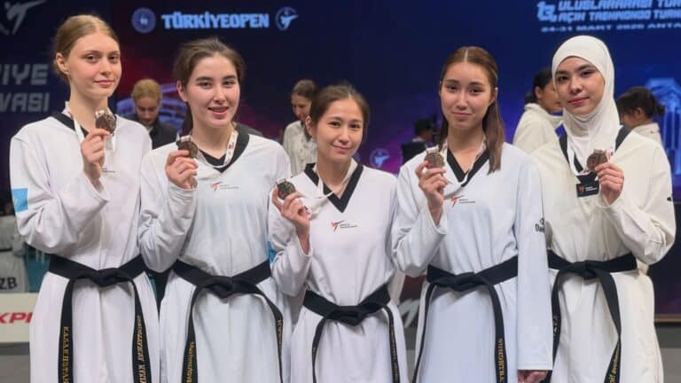 Казахстанские таеквондистки добыли пять медалей на турнире в Турции