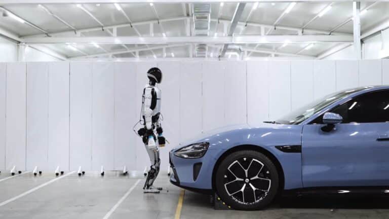 Xiaomi вывела гуманоидного робота на сборку электрокаров