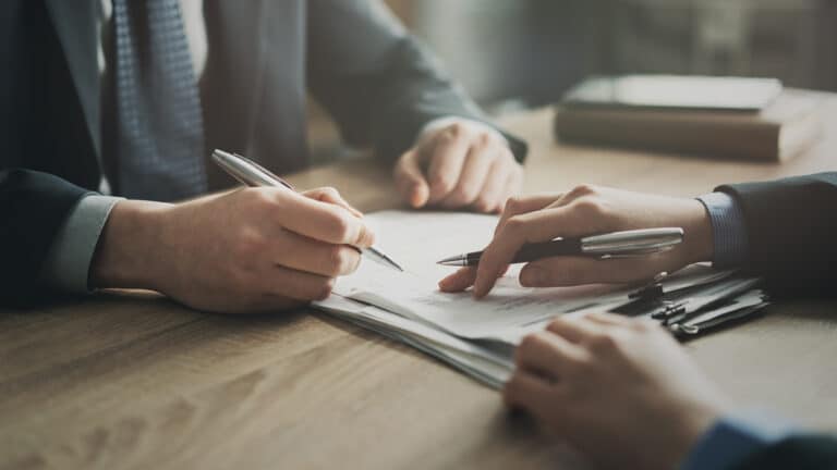 Кыргызстанцы стали брать кредиты быстрее всех в ЕАЭС