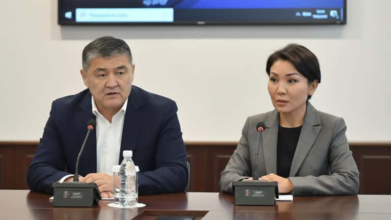 «Готовил переворот»: откровения Сурабалдиевой о Ташиеве вызвали раскол в Кыргызстане