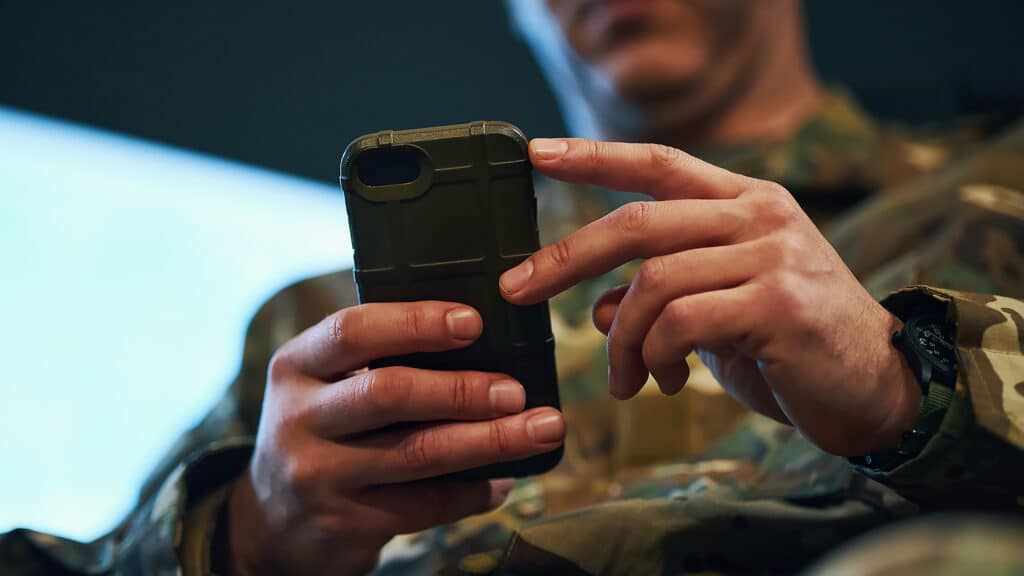 Смартфоны в армии РК: солдаты не смогут отвечать на звонки родителей, когда захотят