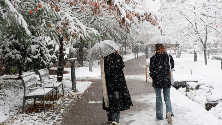 Заморозки и снег обрушатся на Казахстан в выходные