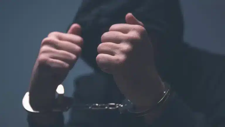 Маңғыстауда мұғалім оқушымен жыныстық қатынасқа түсті деген күдікке ілінді