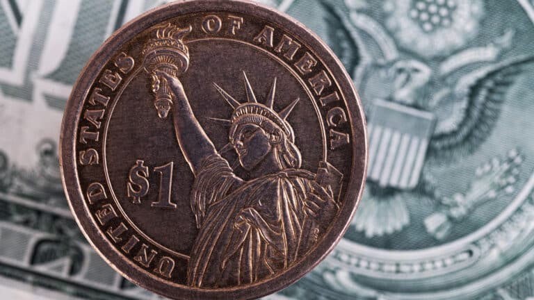 Доллар переоценен на 20%, считает профессор Гарварда