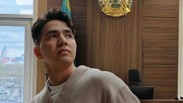 Дело Жанабыловых: супруга блогера не явилась в суд, процесс затягивается