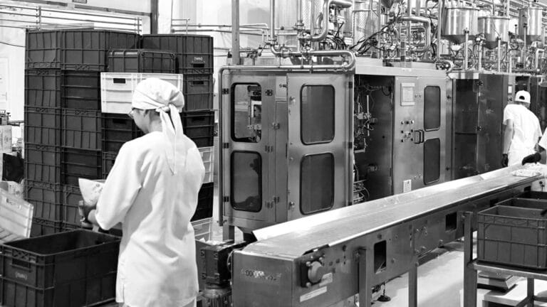 В Акмолинской области пострадали два человека при взрыве на молочном заводе