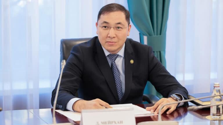 «Непотопляемый» полковник МВД Мейрханов снова оказался в скандале