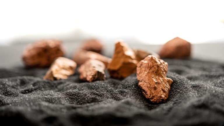 ИИ помог Казахстану найти месторождение меди на востоке страны