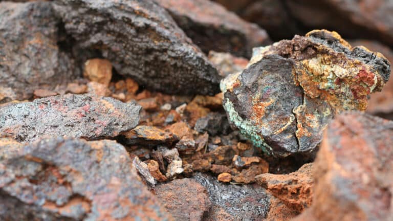 Ищущая в Казахстане медь компания китайца увеличила убытки