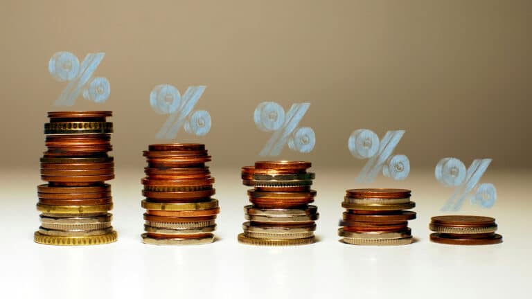 Ставки по депозитам в Узбекистане упали до минимума с марта 2022 года