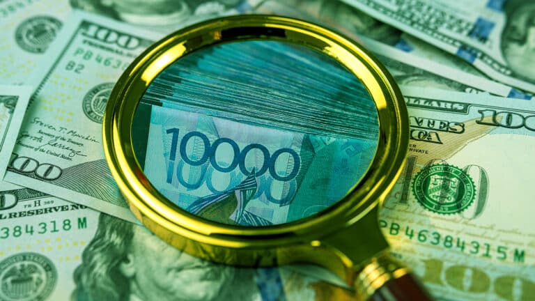 Эксперты допустили подорожание доллара до 825 тенге