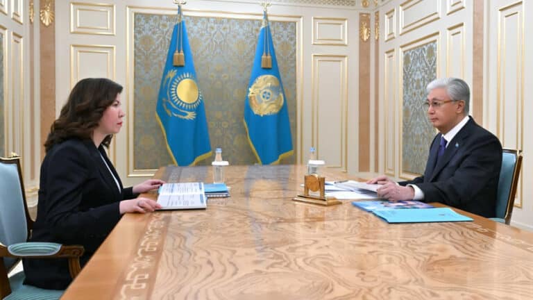 Казахстанских школьников по-новому научат читать, писать и считать