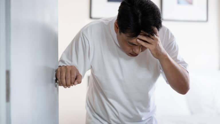 В Казахстане у тысяч мужчин выявили скрытый риск инсульта