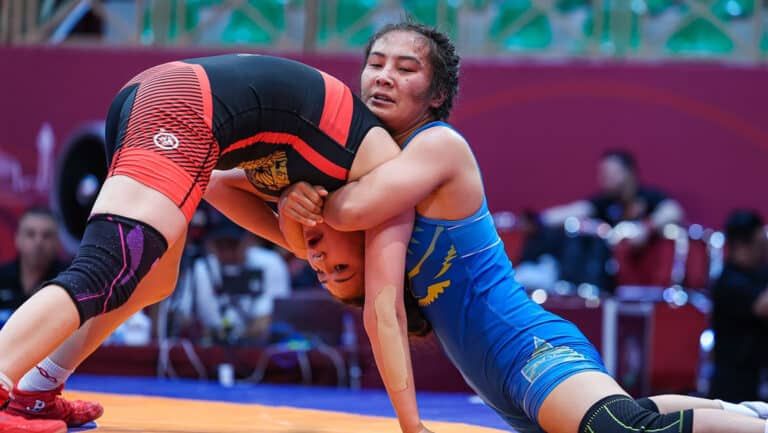 Тыныс Дубек заняла четвертое место на чемпионате Азии по борьбе