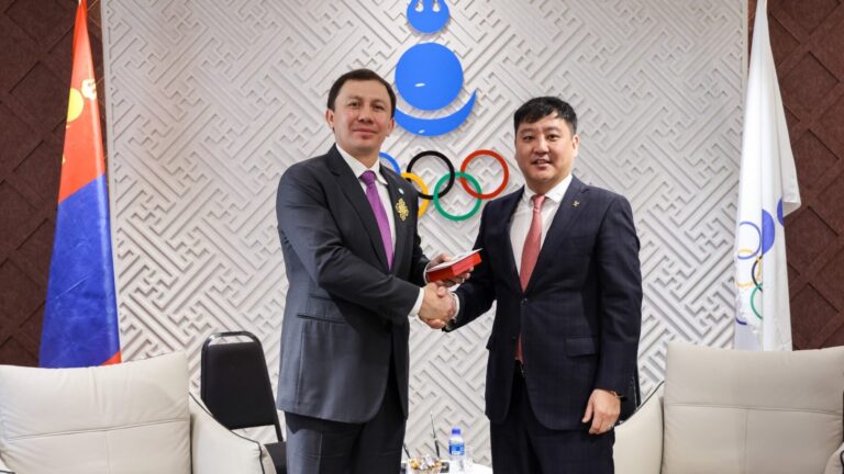 Геннадий Головкин Моңғолияның жоғары марапатымен марапатталды