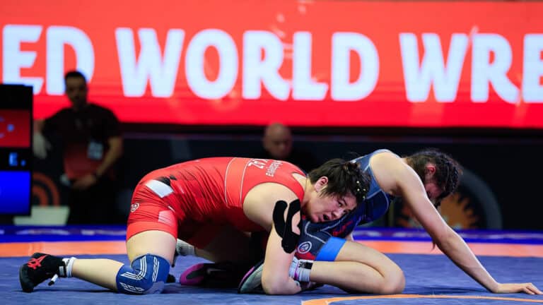 Гульмарал Еркебаева завоевала бронзу на чемпионате Азии по борьбе