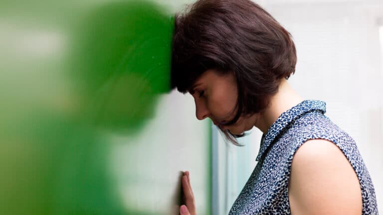 В Казахстане разгорелся скандал из-за видео с унижением учителей в школах