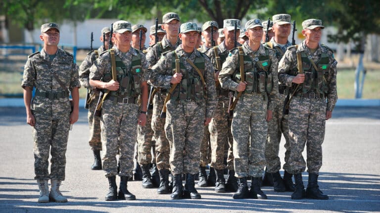 Минобороны не смогло посчитать уклонистов от армии в Казахстане
