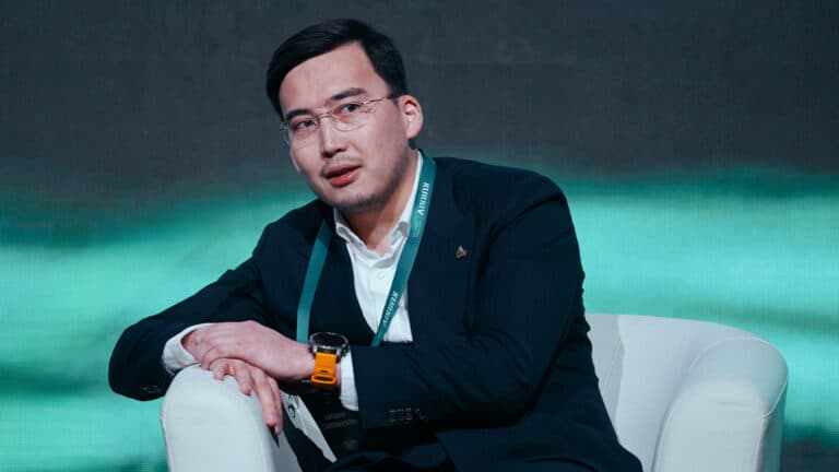 Банк ЦентрКредит не планирует покупать другие компании и видит развитие в регионах