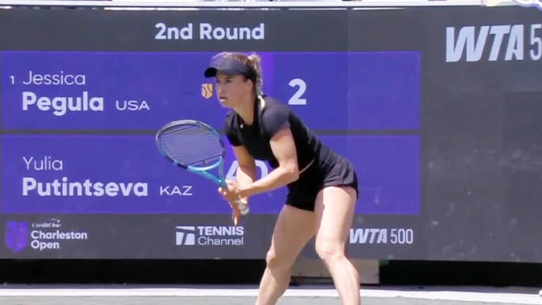 Путинцева уступила Пегуле на турнире Charleston Open-2026