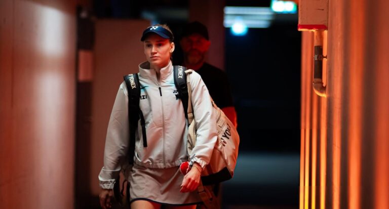 Елена Рыбакина во второй раз в карьере выиграла турнир WTA-500 в Штутгарте