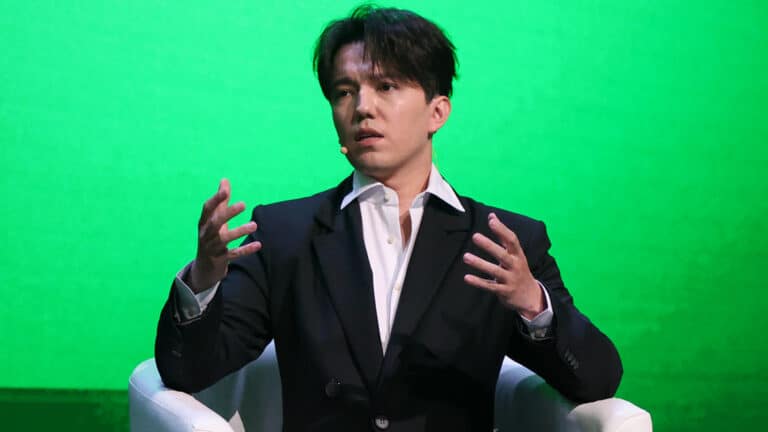 Димаш высказался о гулянках и своем секретном хобби вне концертов