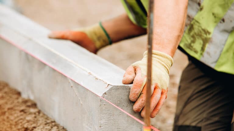 Строительная компания отца и дочери увеличила прибыль почти в пять раз