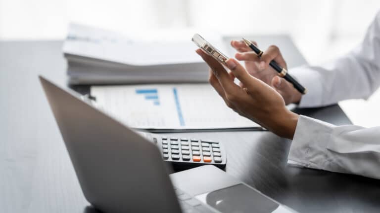 Россиянка стала владеть компанией, которая судится за казино в Алматинской области