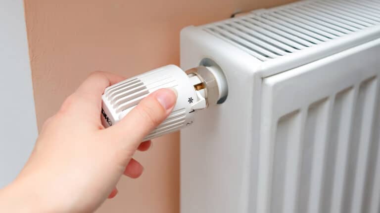 В Астане завершается отопительный сезон