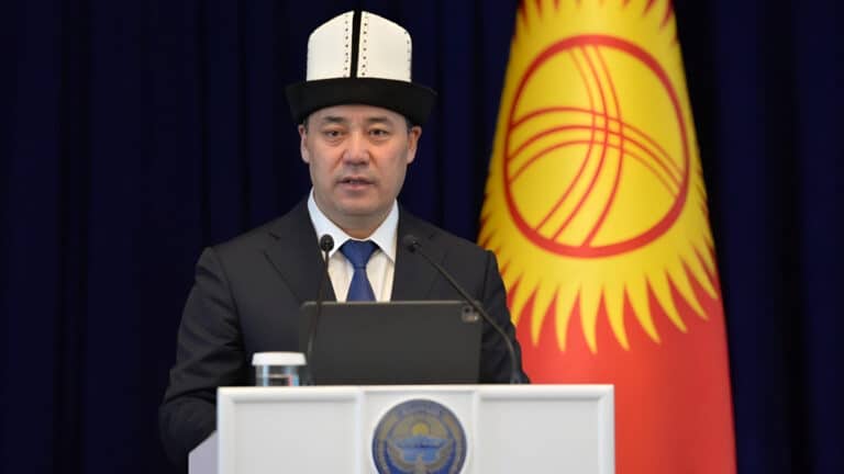 Жапаров может простить Ташиева после ареста его родственников, считает политик 