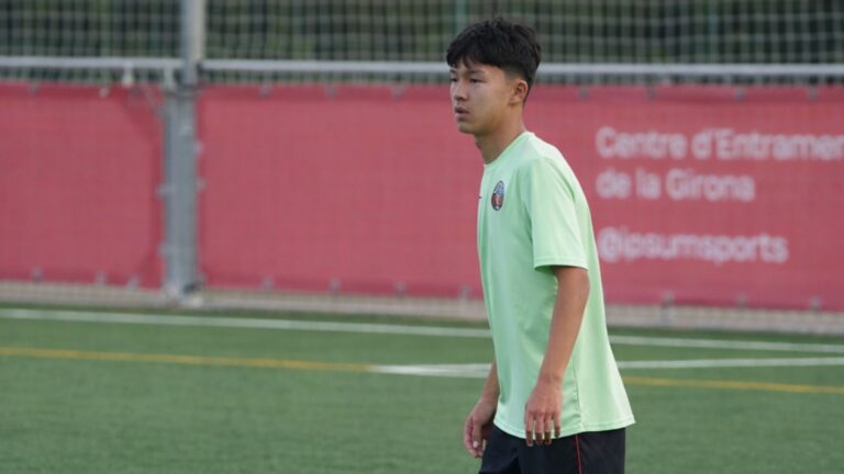 15-летний казахстанец подписал контракт с «Барселоной»