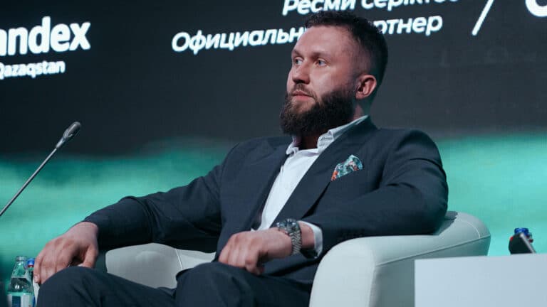 Казахстан пока не готов к масштабному внедрению ИИ – глава AKASHI Data Center