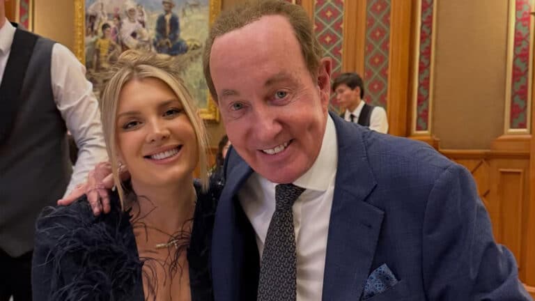 Питер Фостер простился с коллективом Air Astana, но есть намеки на новую должность