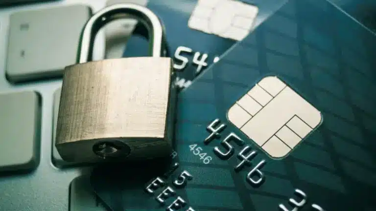 Техническая ошибка временно «заморозила» банковские счета казахстанцев