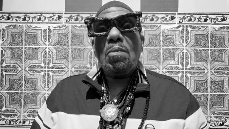 Ушел из жизни один из основоположников мировой хип-хоп культуры Африка Бамбаатаа