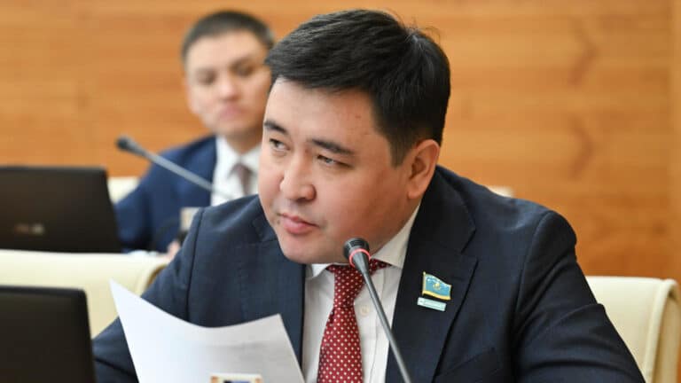 Депутат требует проверить «советы биев» после кровавого обряда на юге Казахстана