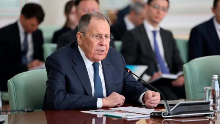 «Удар по всем пяти странам»: Лавров осудил атаку США и Израиля на Каспии