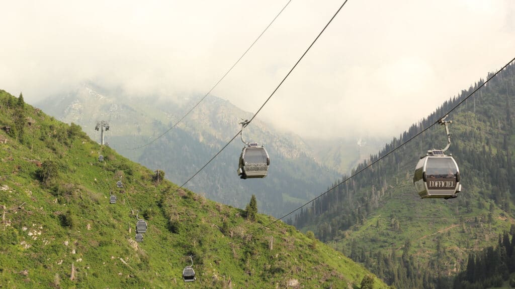 Фото: Офелия Жакаева, бильд-редактор: Адэлина Мамедова