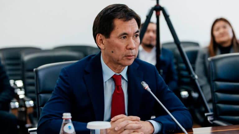 Экс-депутат стал владеть футбольным клубом «Атырау»: что о нем известно