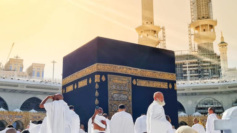 Хадж и Умра: сколько стоит паломничество в 2026-м году