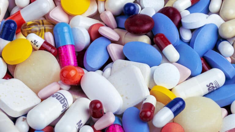 Опасные сочетания лекарств, о которых нужно знать